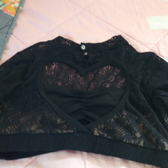 Lace crop top size XS - Picture 2 of 2